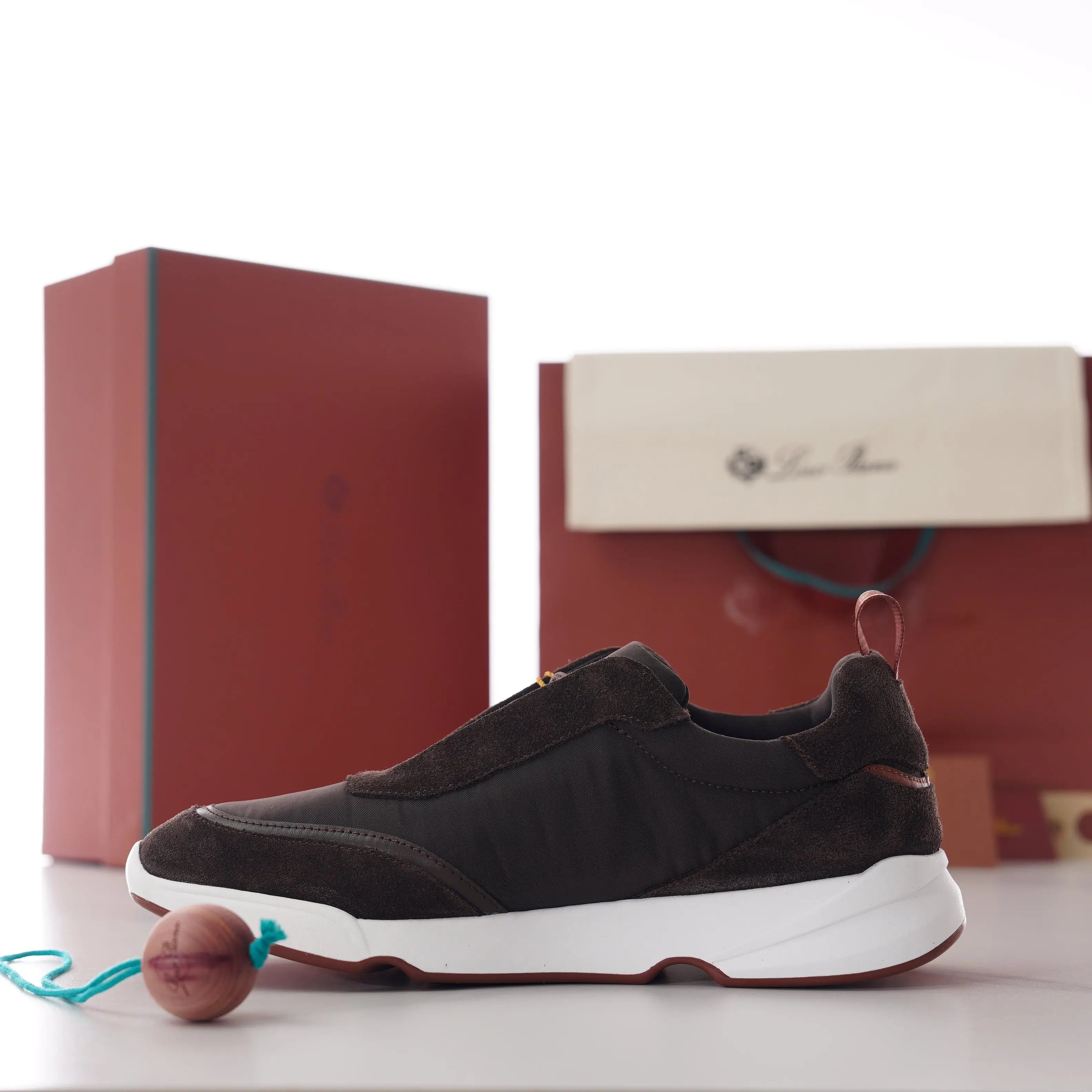 ablyshop, ablyshop.com, Week End Walk Sneakers