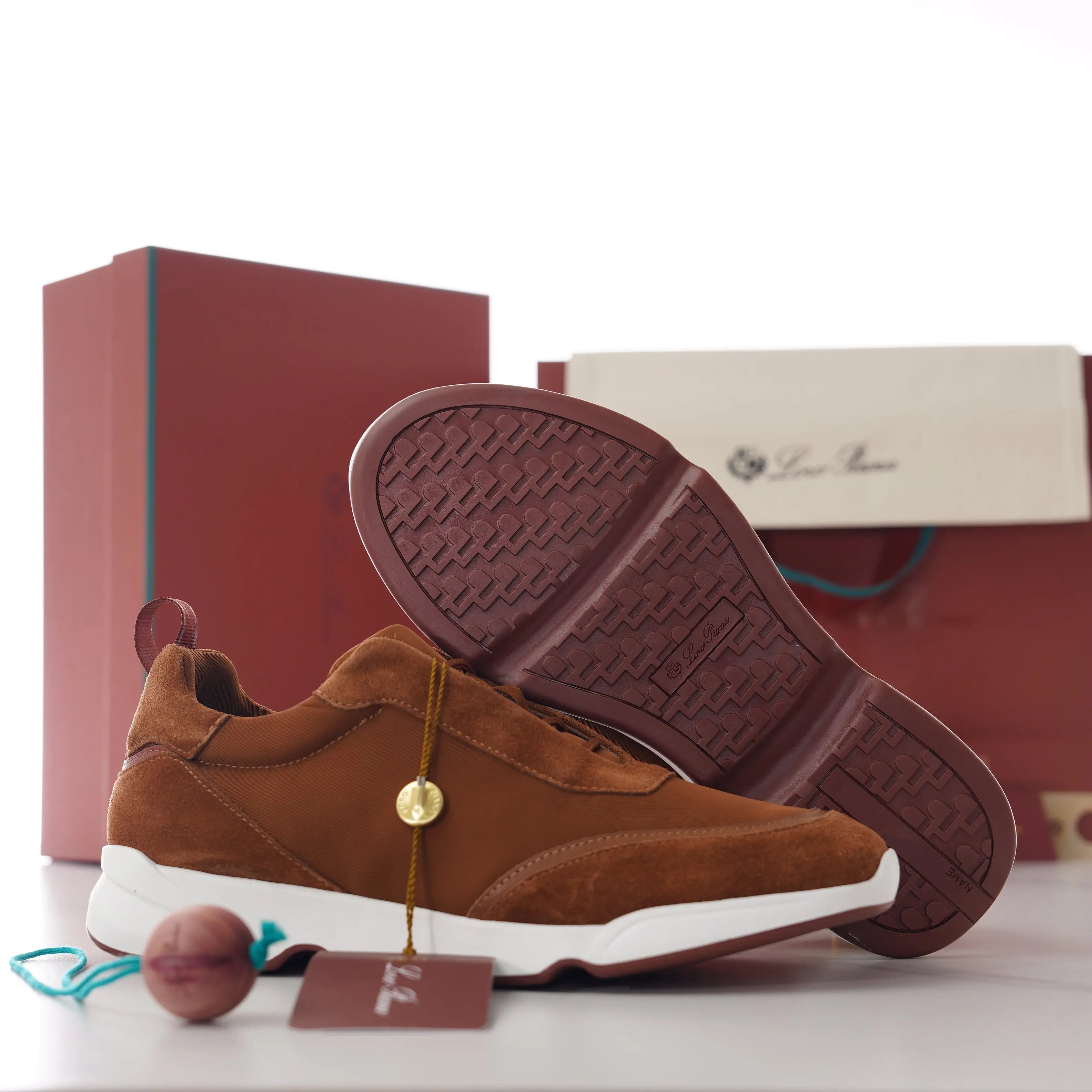 ablyshop, ablyshop.com, Week End Walk Sneakers