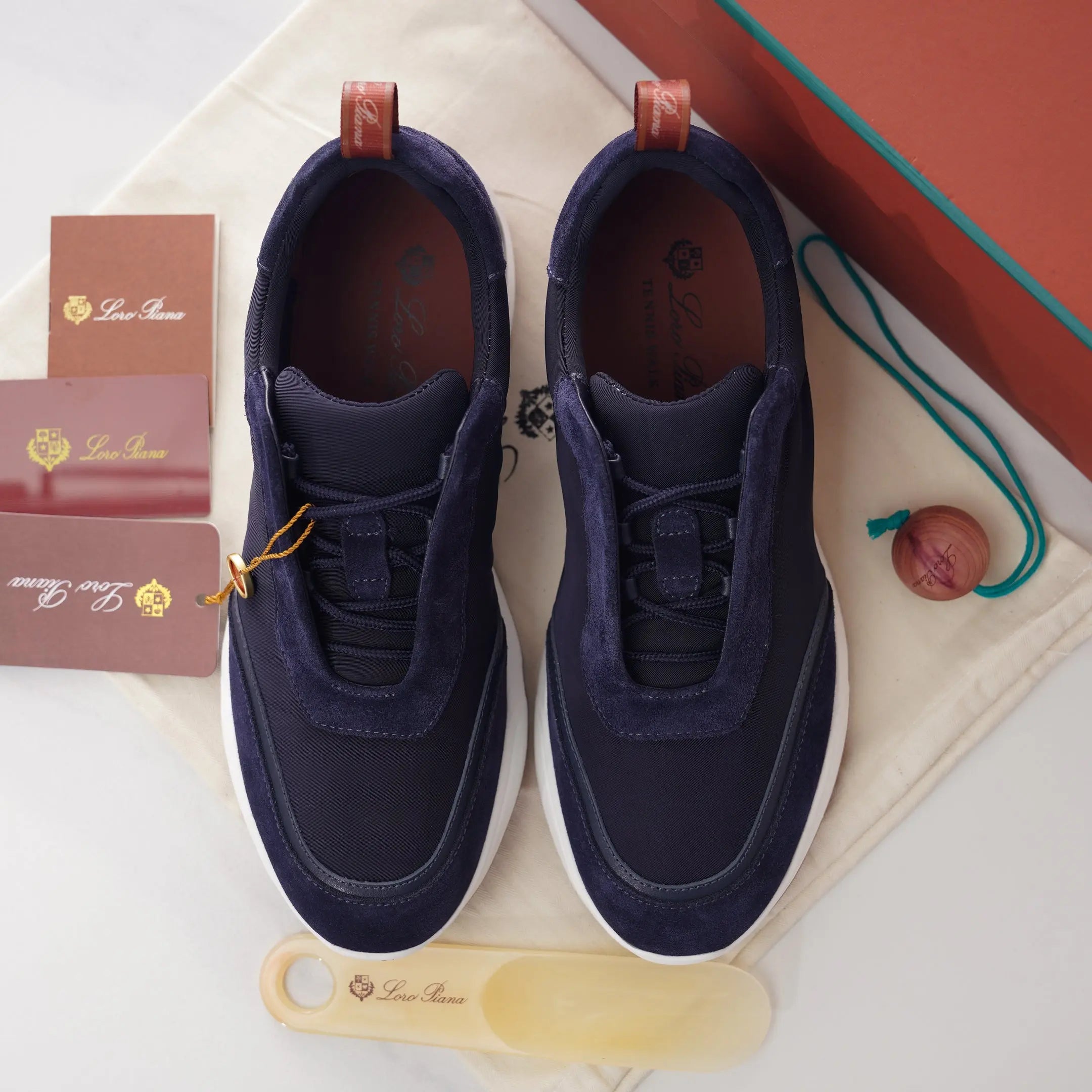 ablyshop, ablyshop.com, Week End Walk Sneakers