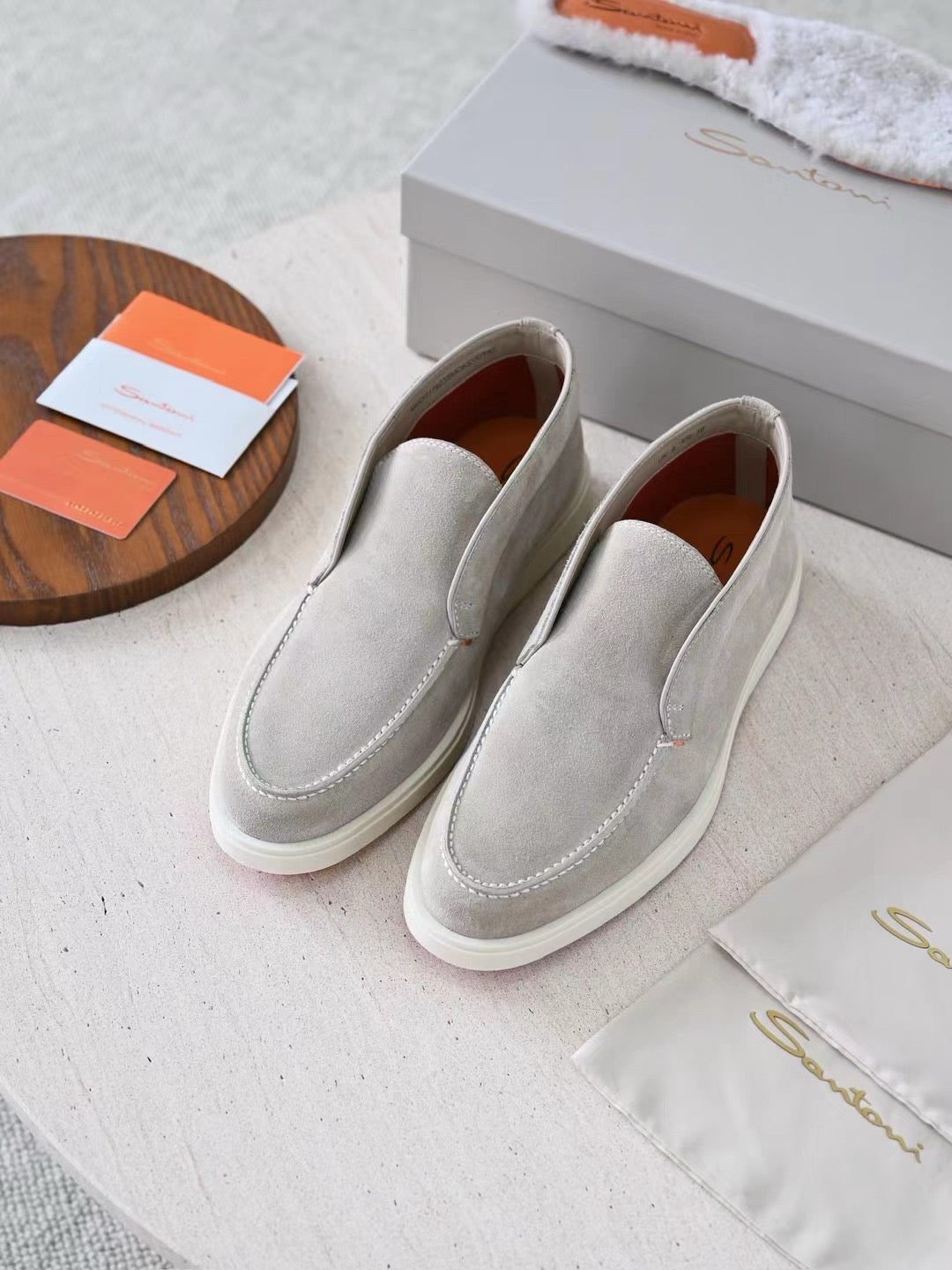 Santoni