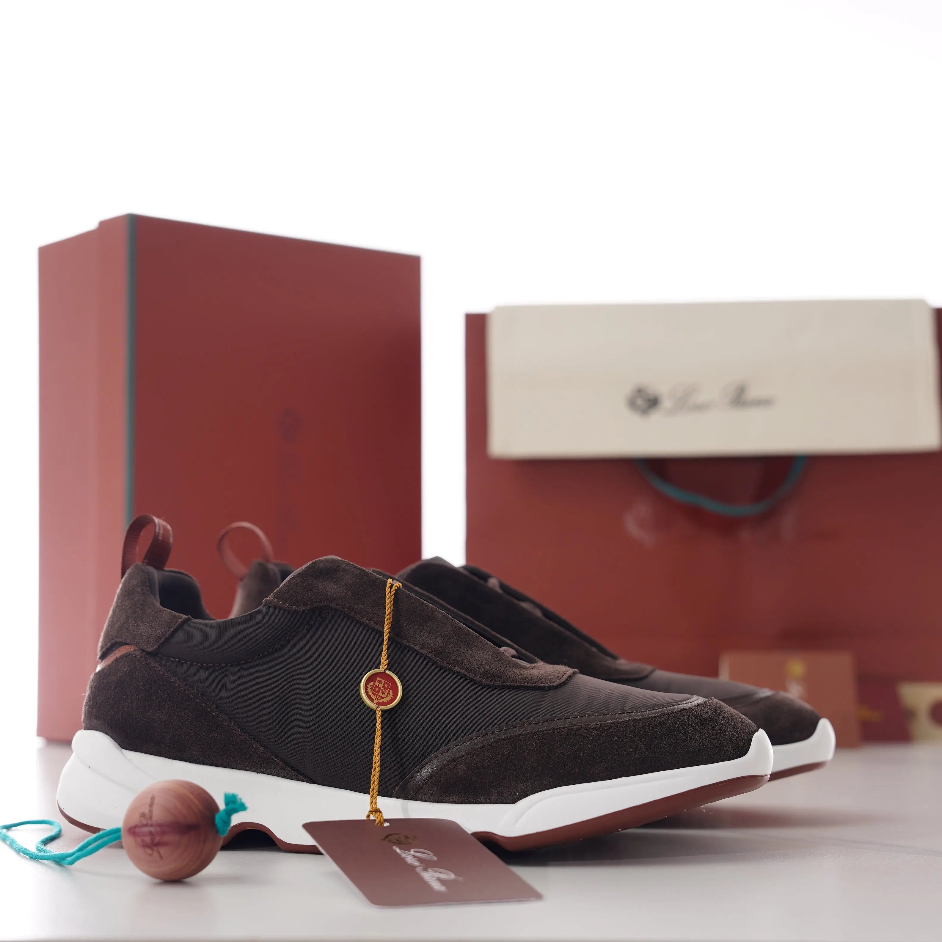 ablyshop, ablyshop.com, Week End Walk Sneakers