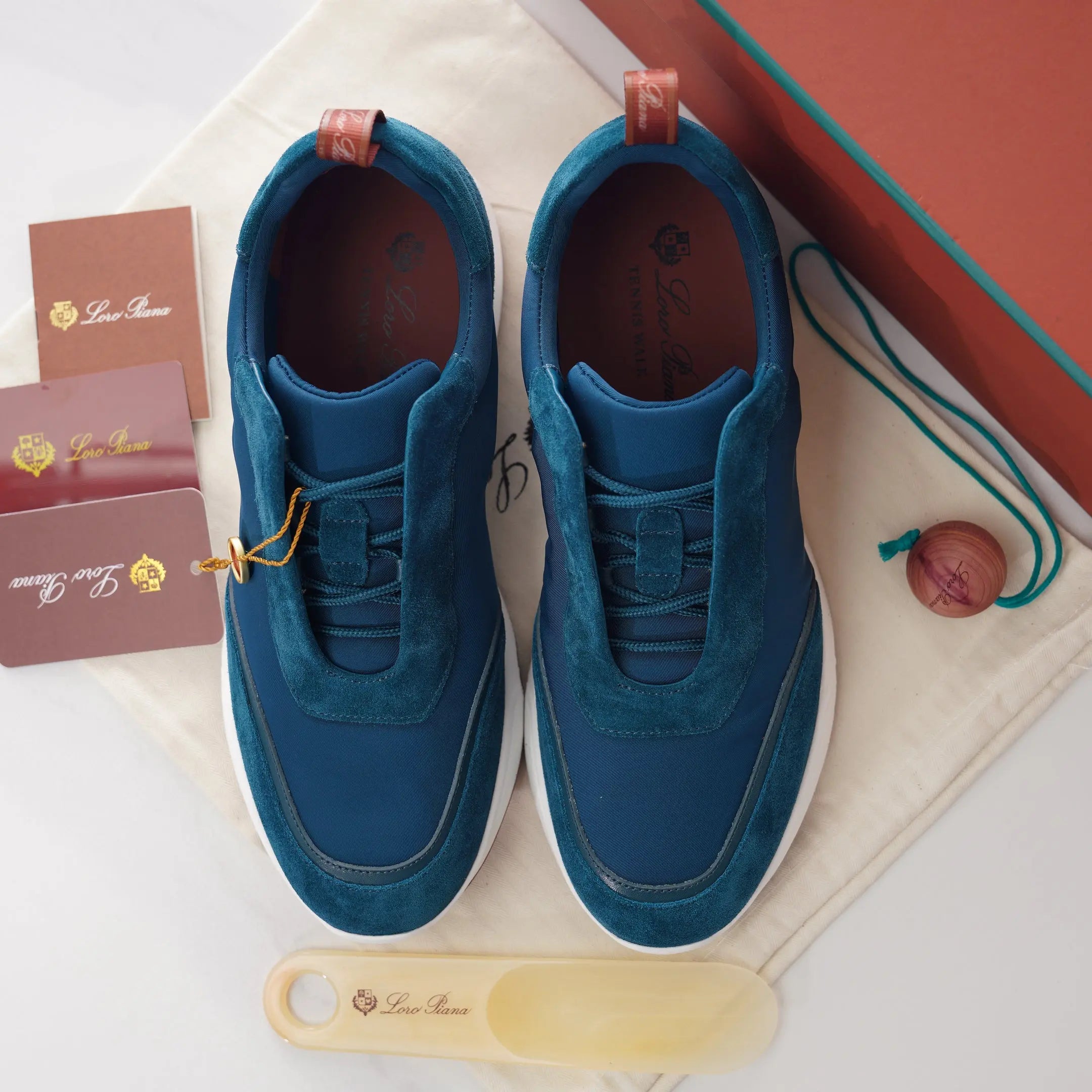 ablyshop, ablyshop.com, Week End Walk Sneakers