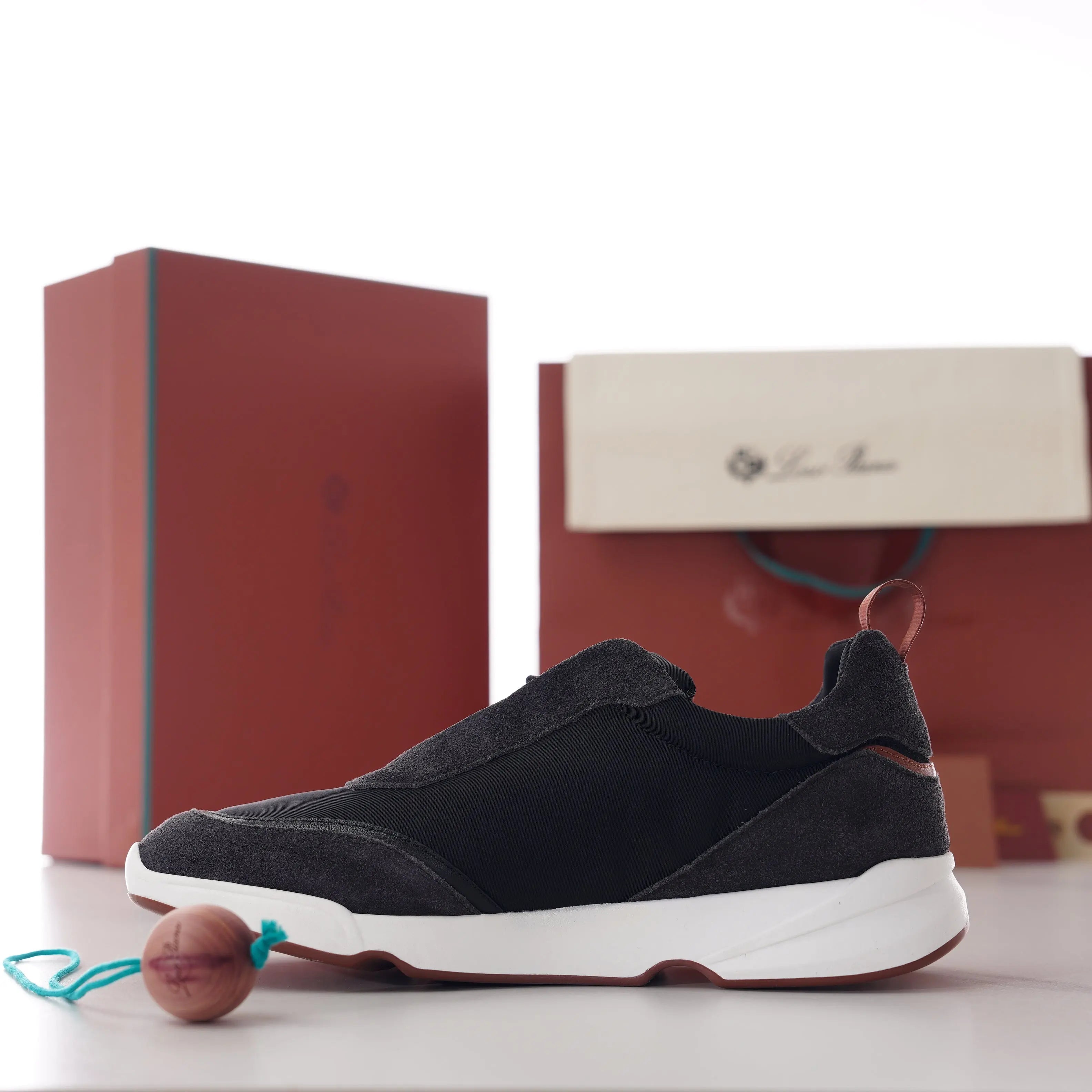 ablyshop, ablyshop.com, Week End Walk Sneakers