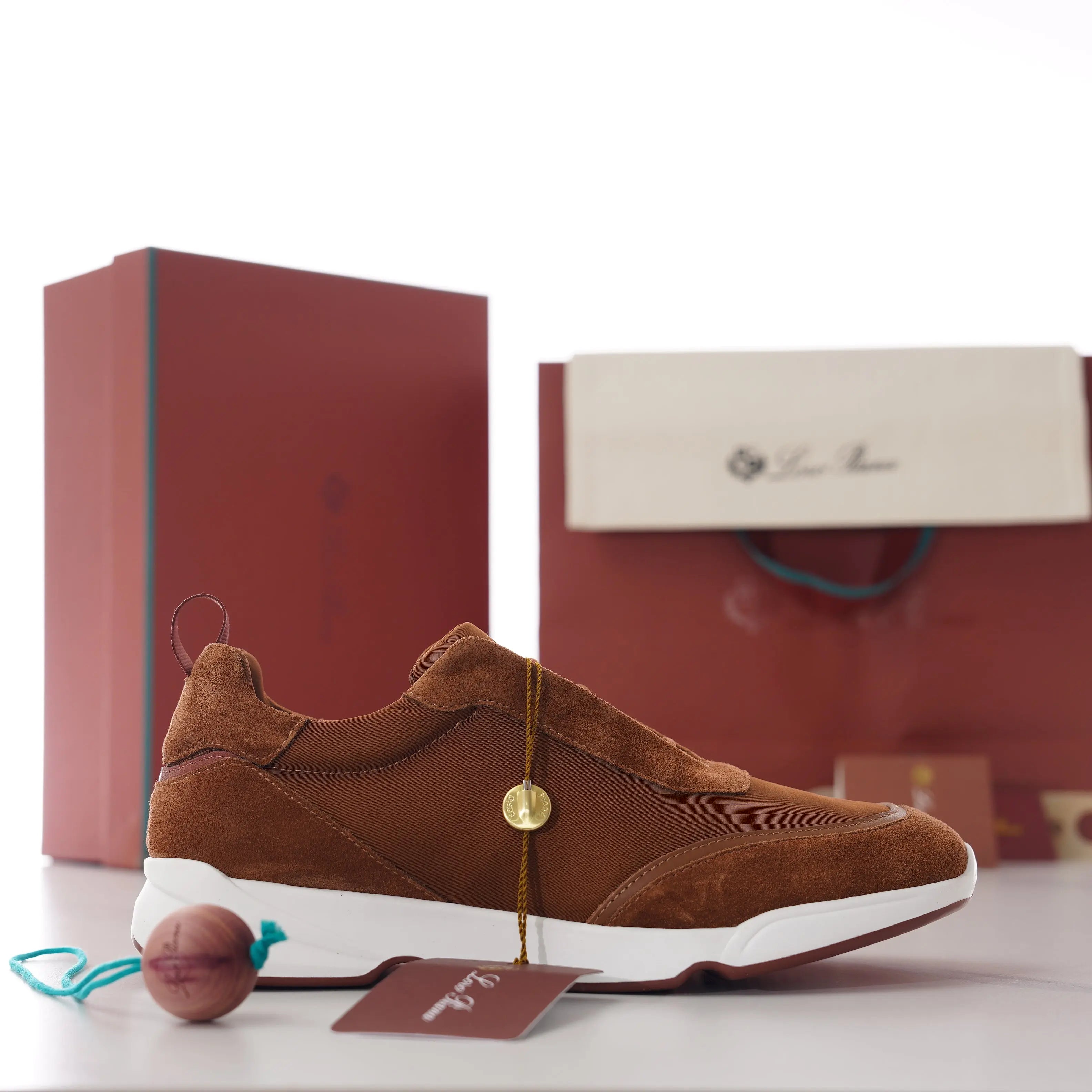 ablyshop, ablyshop.com, Week End Walk Sneakers