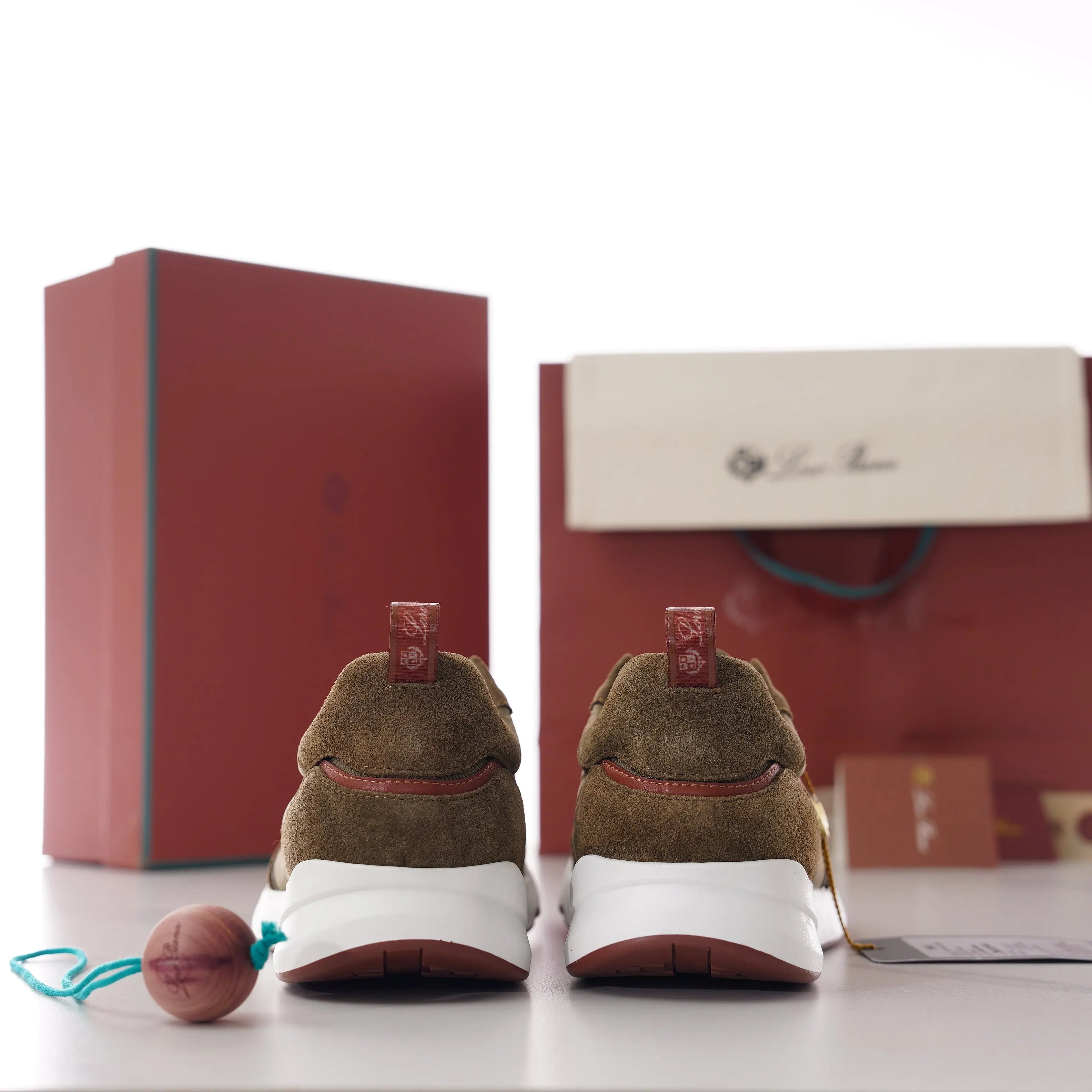 ablyshop, ablyshop.com, Week End Walk Sneakers