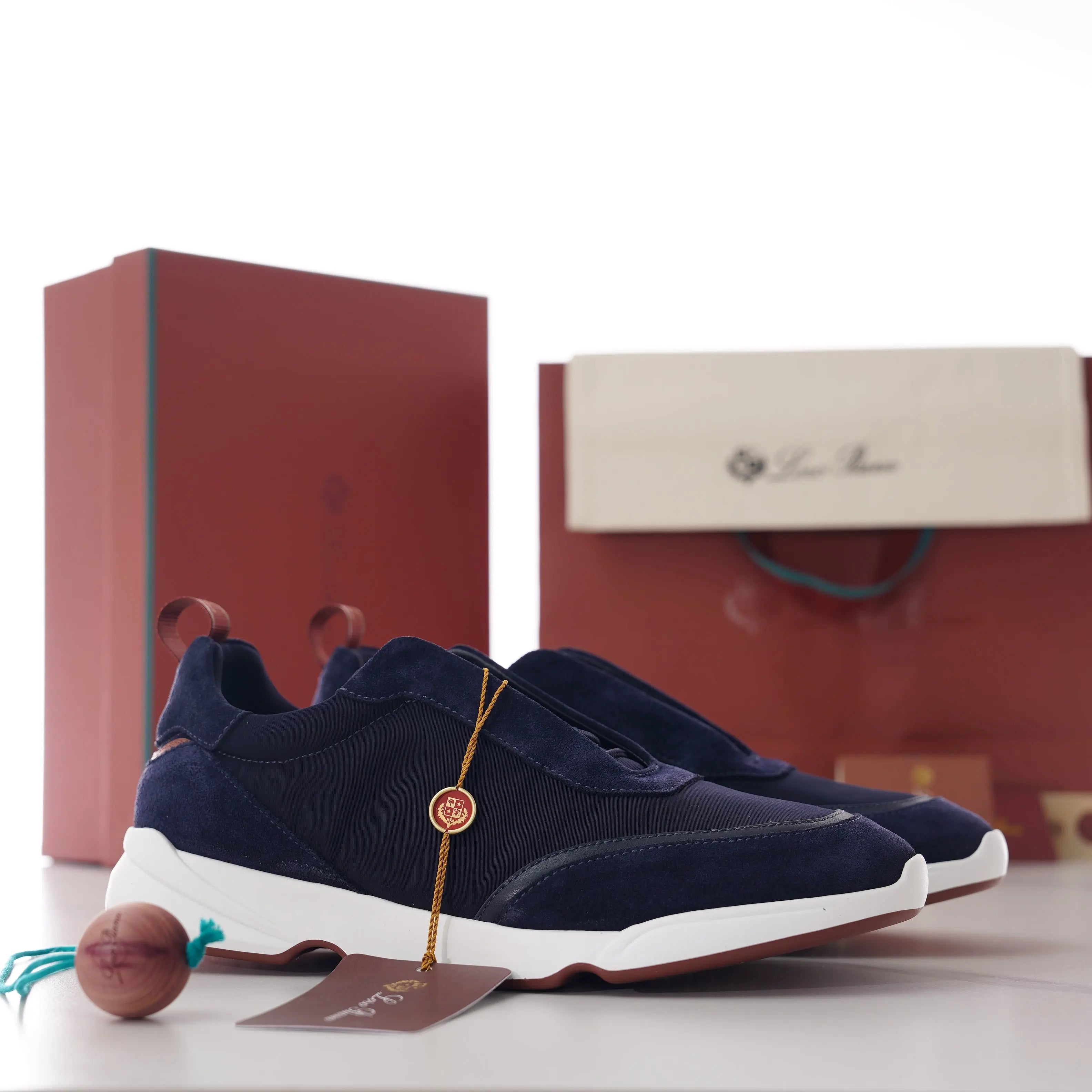 ablyshop, ablyshop.com, Week End Walk Sneakers