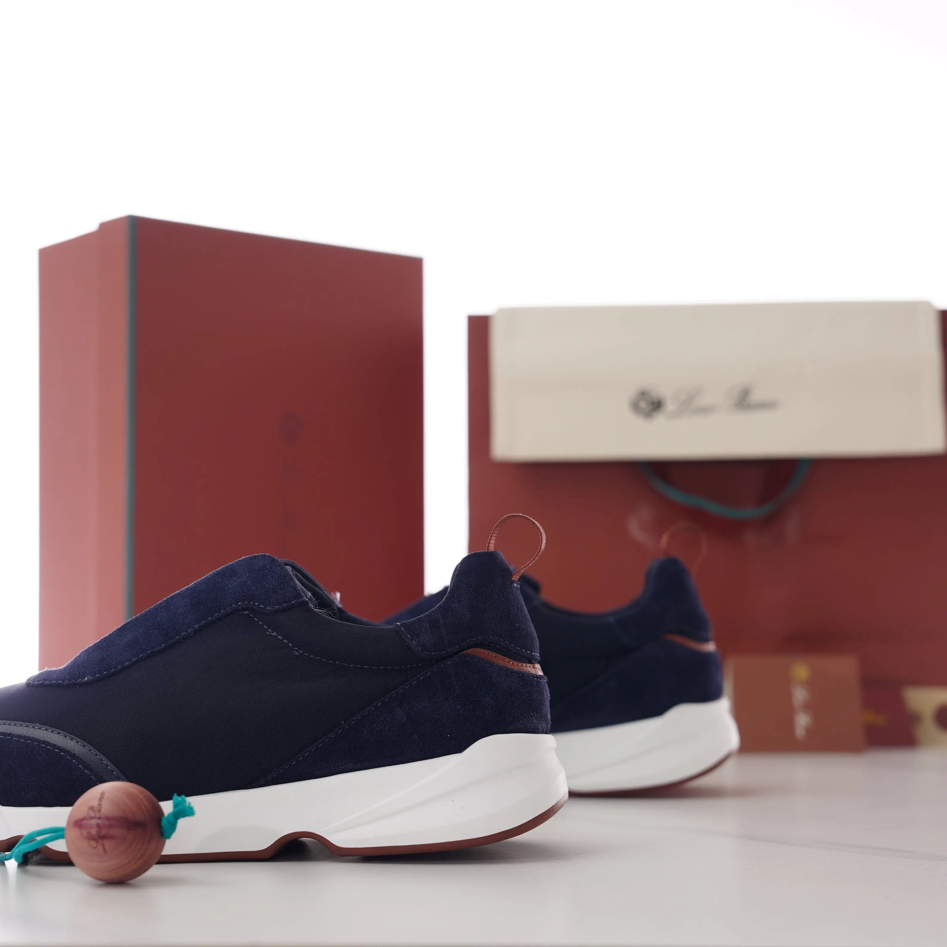 ablyshop, ablyshop.com, Week End Walk Sneakers