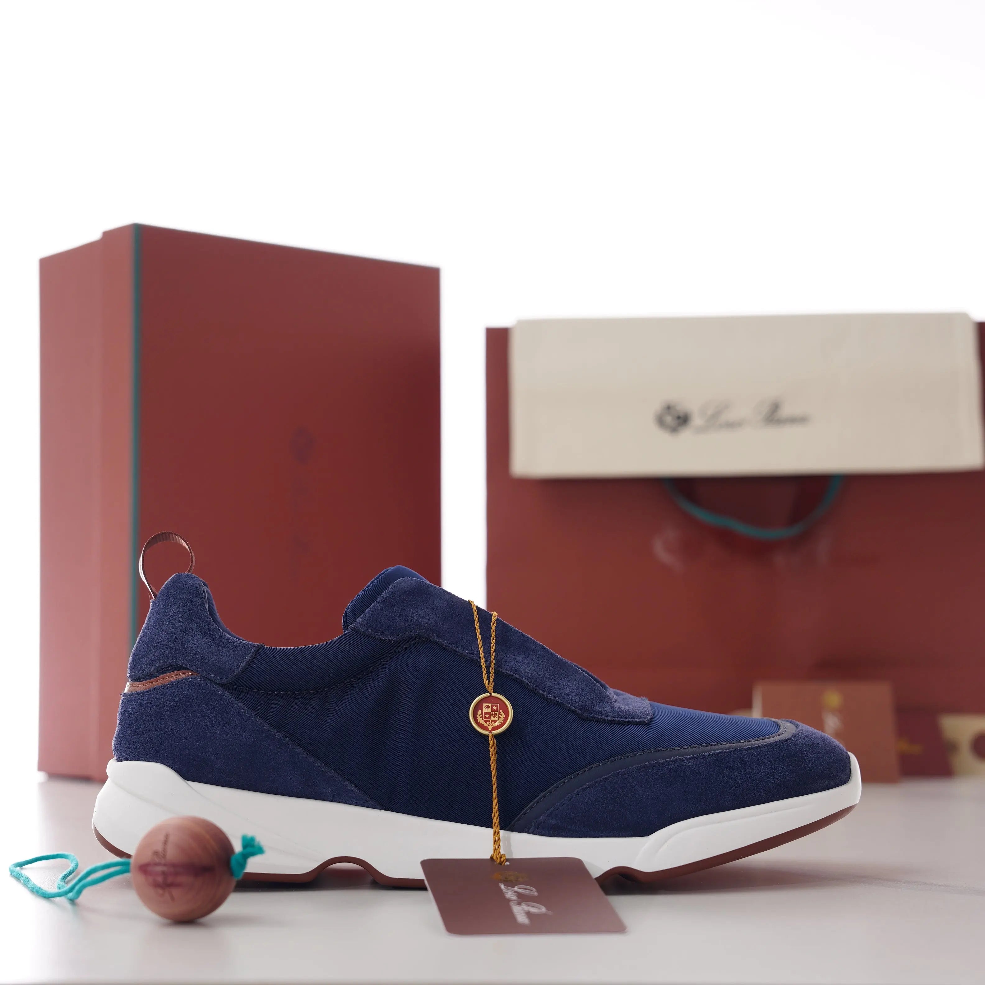 ablyshop, ablyshop.com, Week End Walk Sneakers