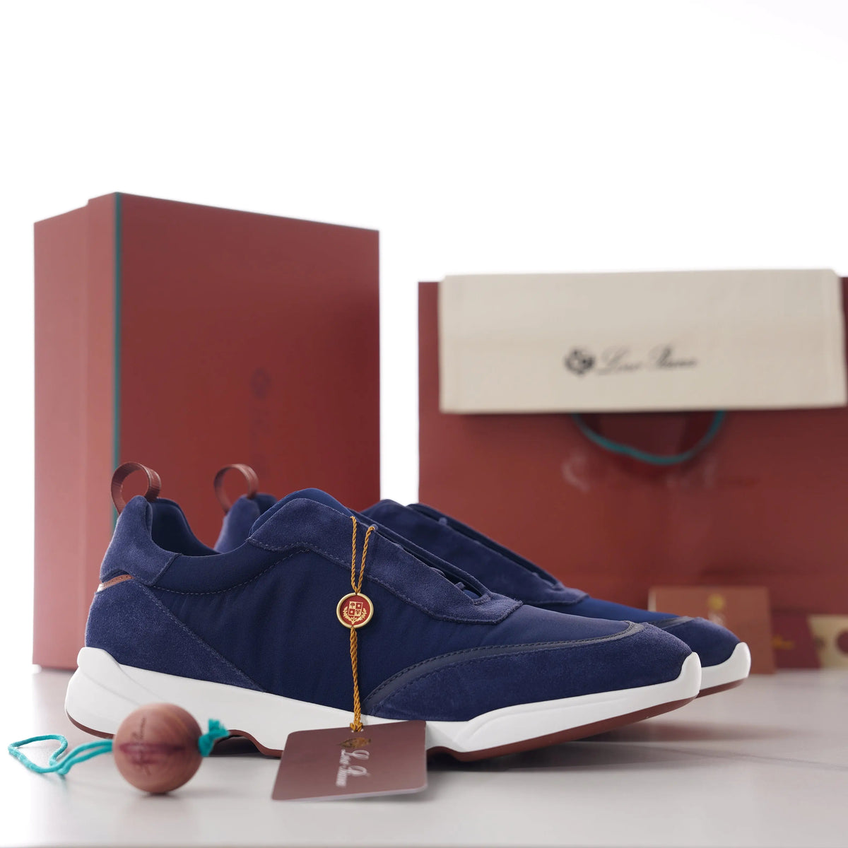 ablyshop, ablyshop.com, Week End Walk Sneakers
