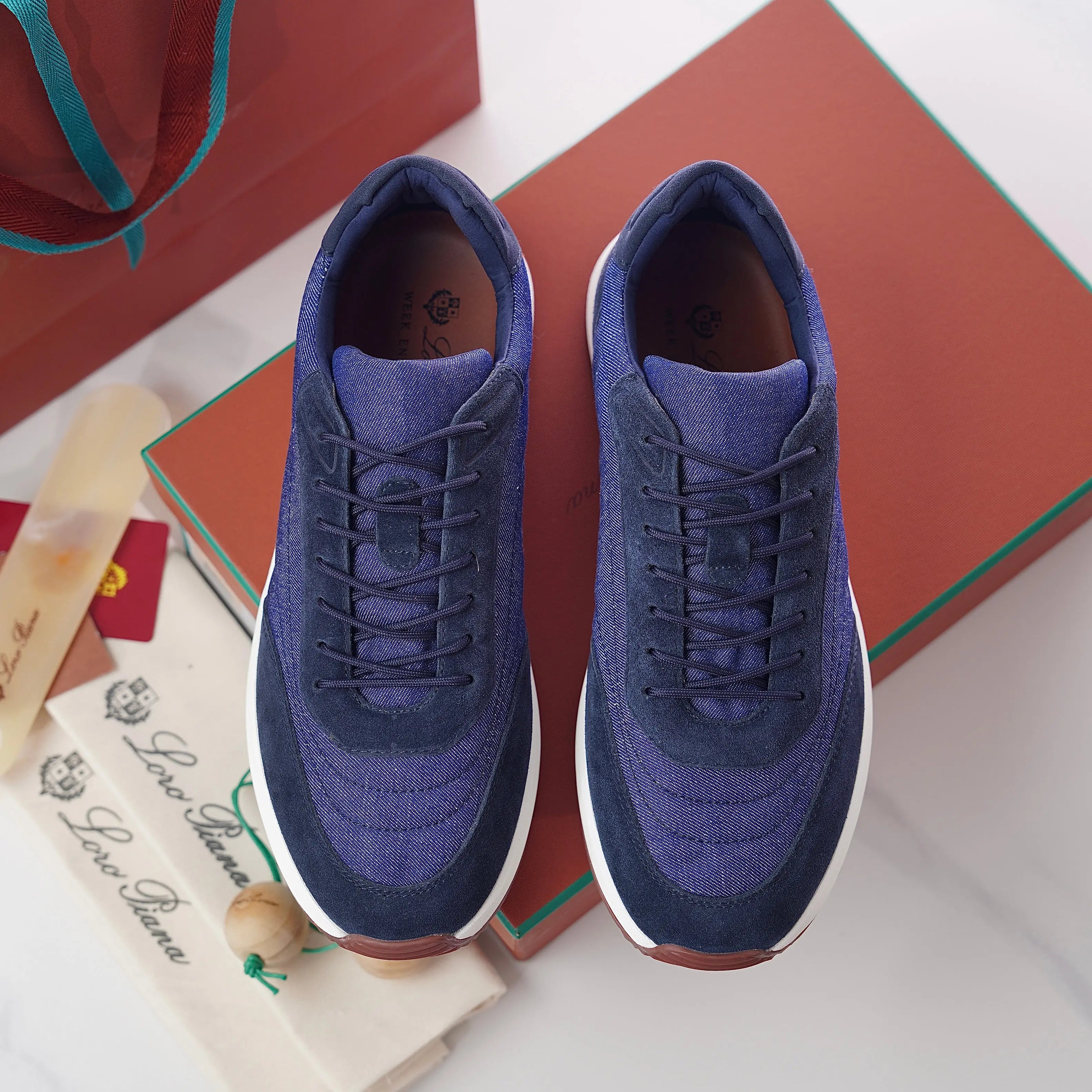 ablyshop, ablyshop.com, Week End Walk Sneakers