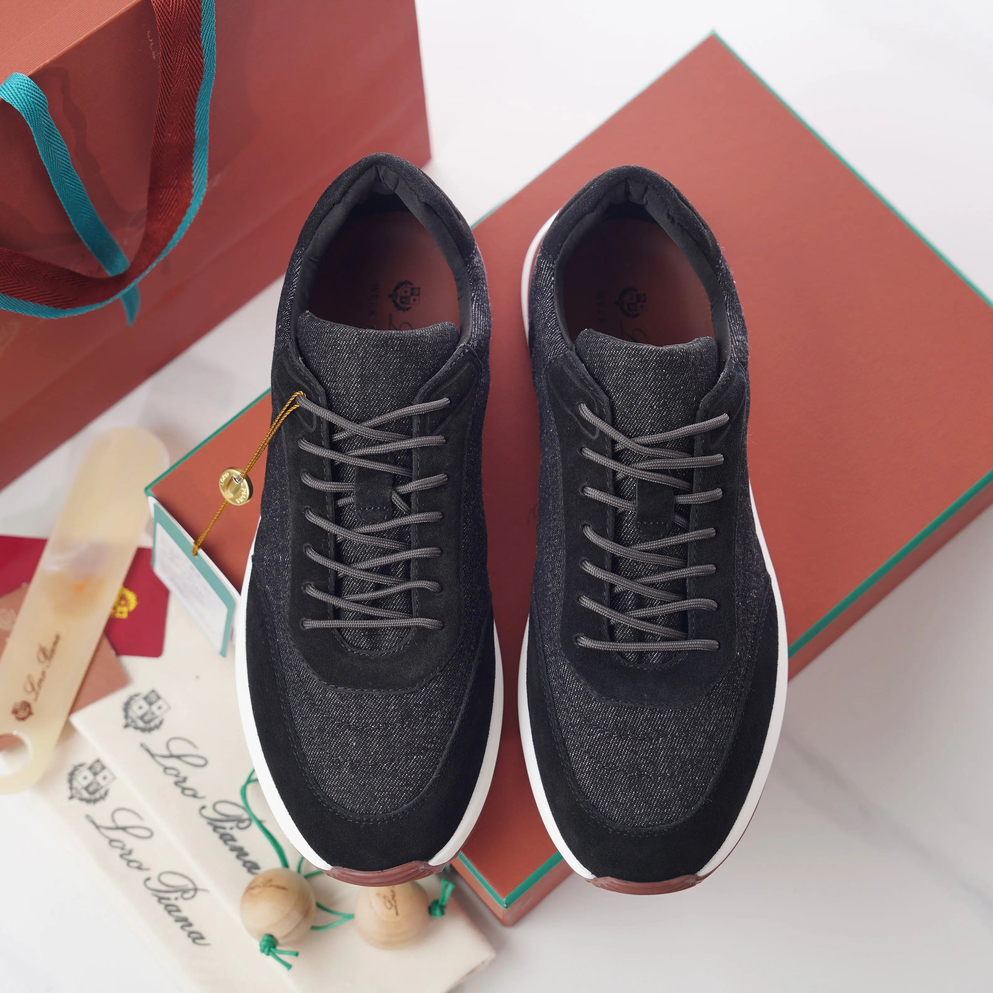 ablyshop, ablyshop.com, Week End Walk Sneakers