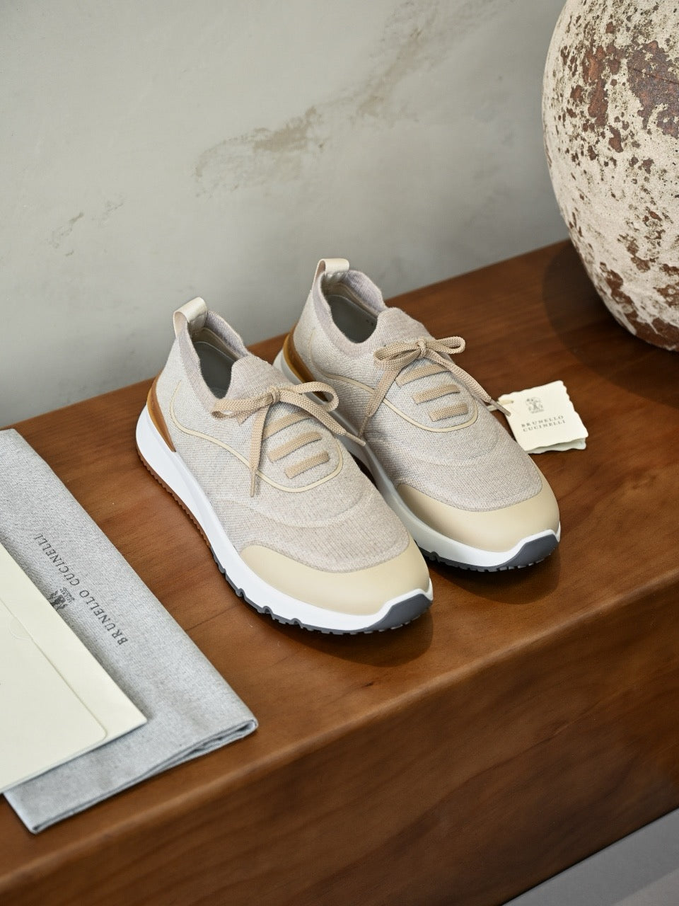 Men's Breathable Walking Shoes – Lightweight Knit Lace-Up Sneakers with Cushioned Non-Slip Sole