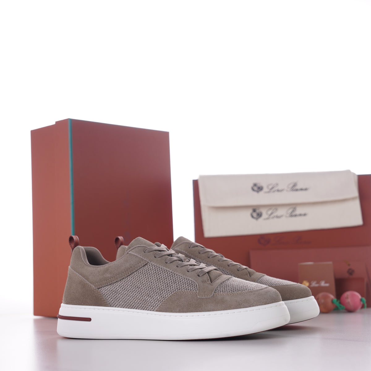 Men's Fast Walk Sneaker – Suede & Wind Fabric Low Top